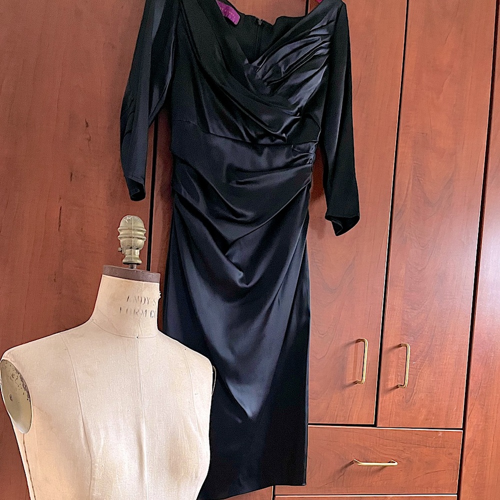 Talbot Runhof Black Ruched sheeth with cummerbund